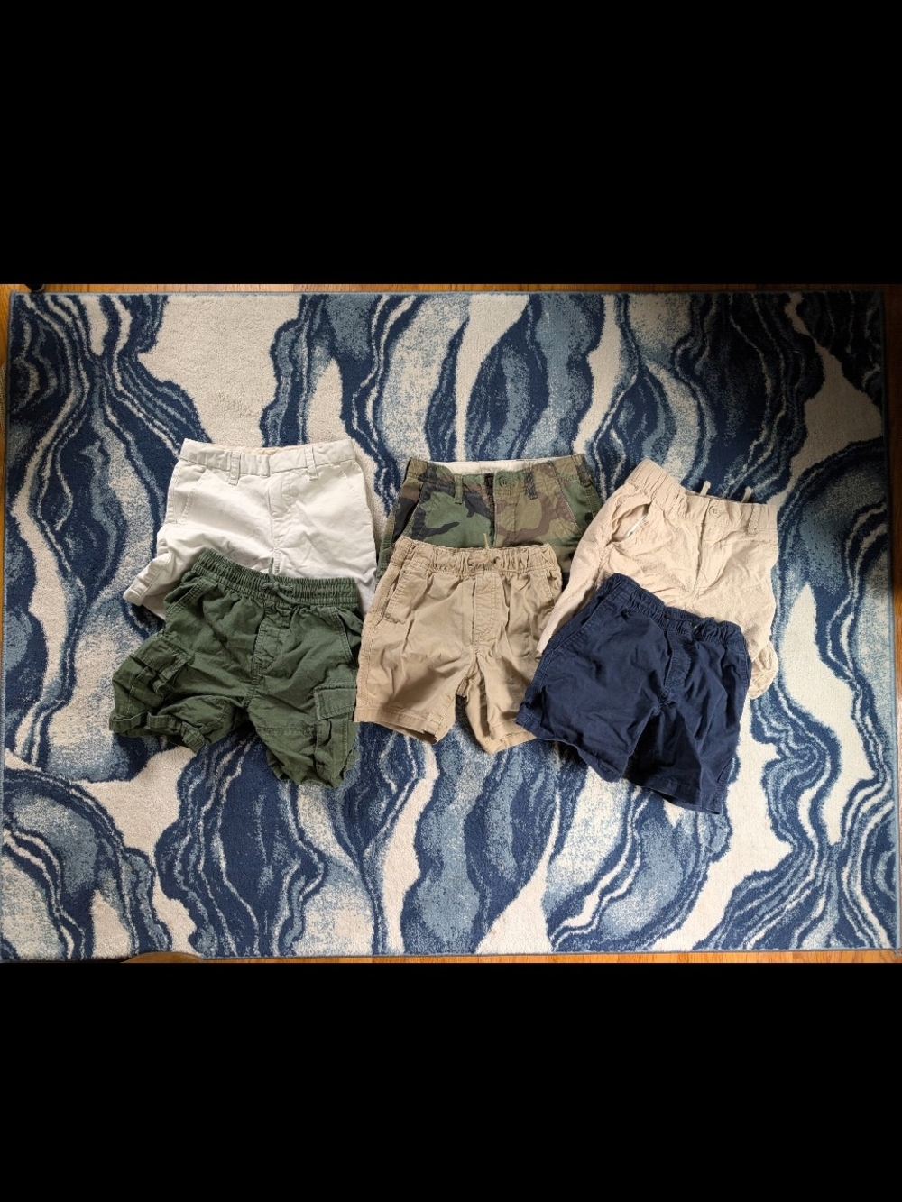 Lot Of Six GAP Kids Assorted Small Shorts Bundle - Beige, Olive, Navy, Camo - Picture 3 of 4